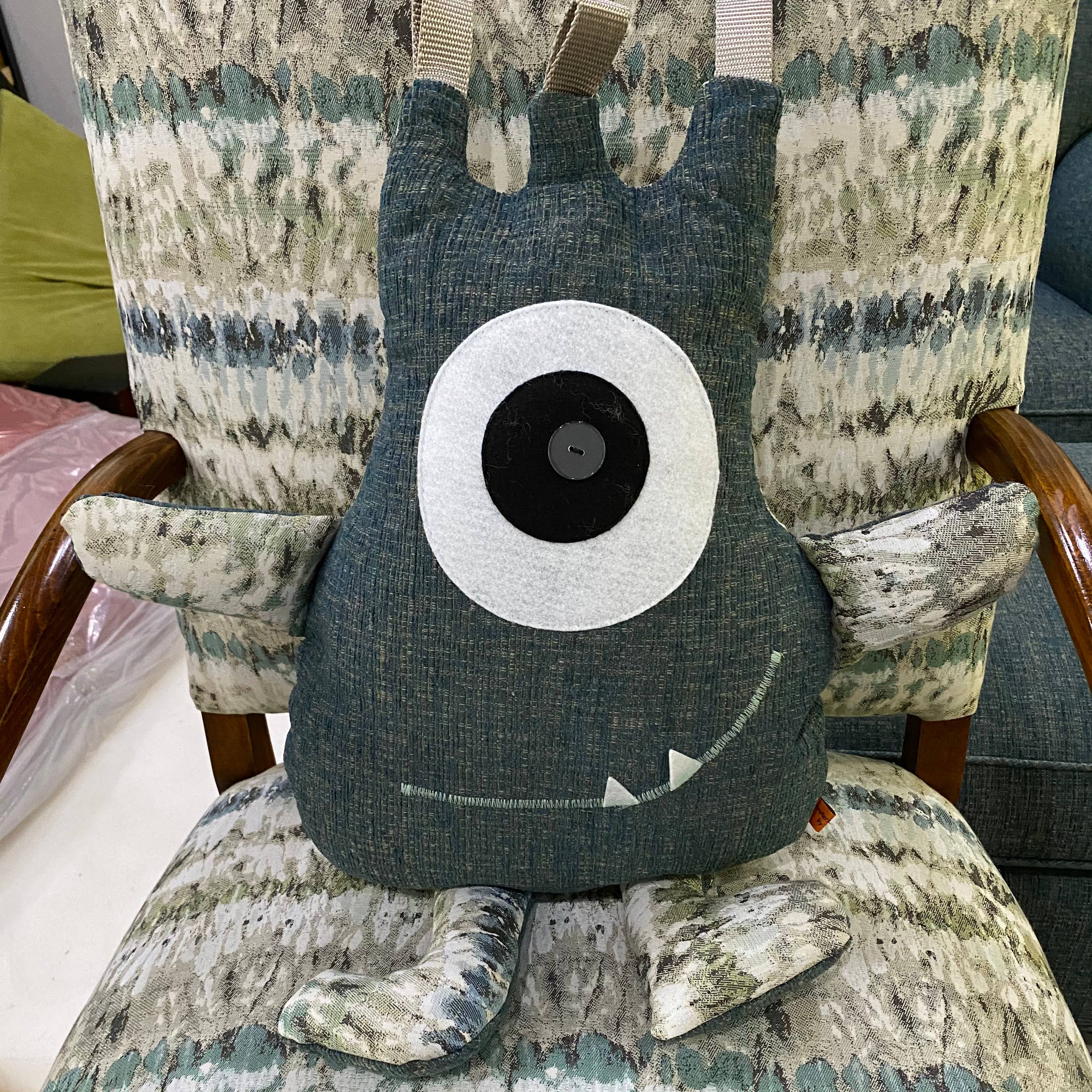 Monsters On Main - Wholesale Decorative Figurine - Extra Large Monster Bundle - 2 pk4