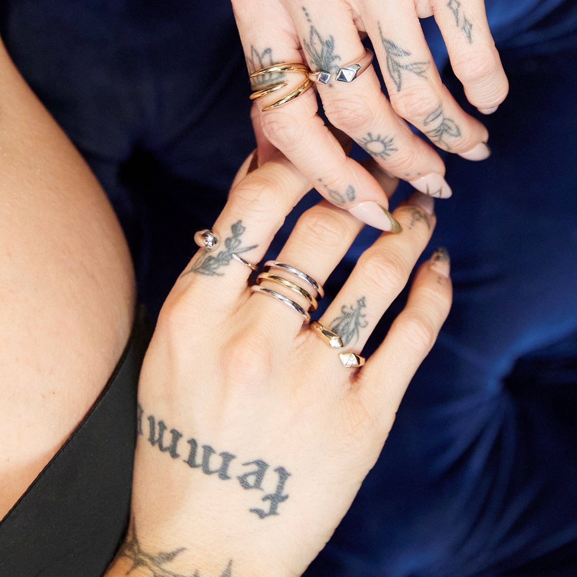 Scream Pretty - Recycled Sterling Silver Jewellery – Großhandel Band/Stapelring – Dreifachbandring aus gemischtem Metall2