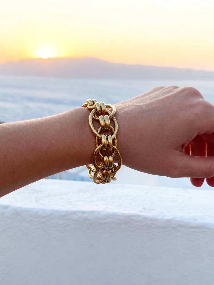 Kyma Large Link Gold Bracelet | Handmade jewelry in France for wholesale by Caprice Paris