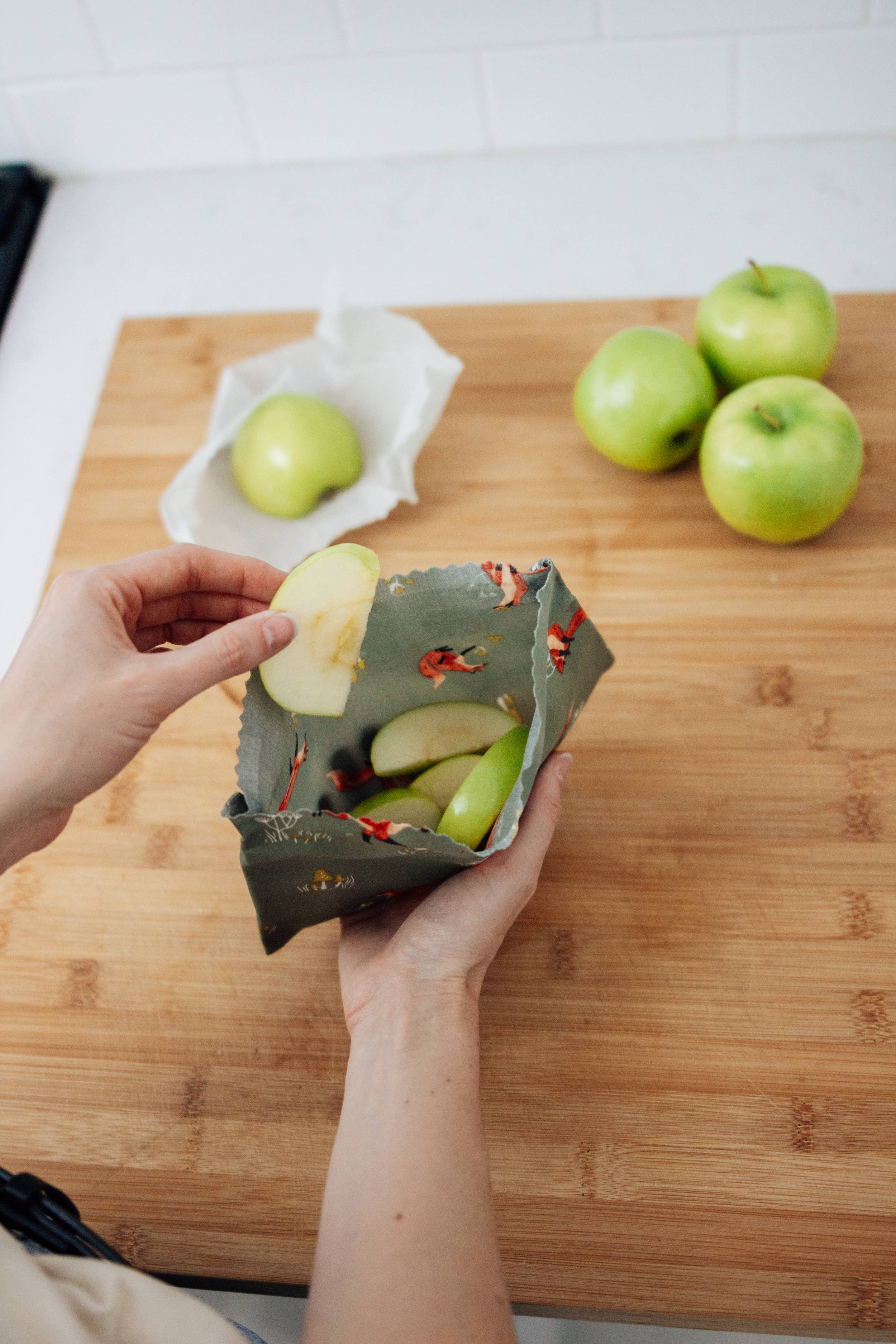 Goldilocks Goods - Vendita all'ingrosso Involucro/sacchetto per alimenti - Involucri riutilizzabili in cera d'api: Furry Friends Set di 33