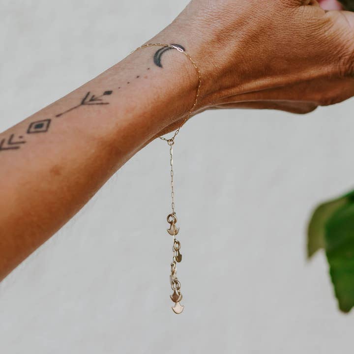 Looking Up Bracelet for wholesale by Aurora Oro Jewelry