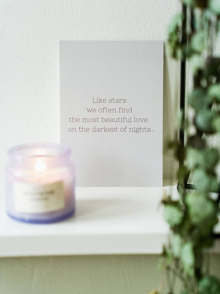 Wie Sterne finden wir oft die schönste Liebe in den dunkelsten Nächten. für den Großhandel von MA-NON