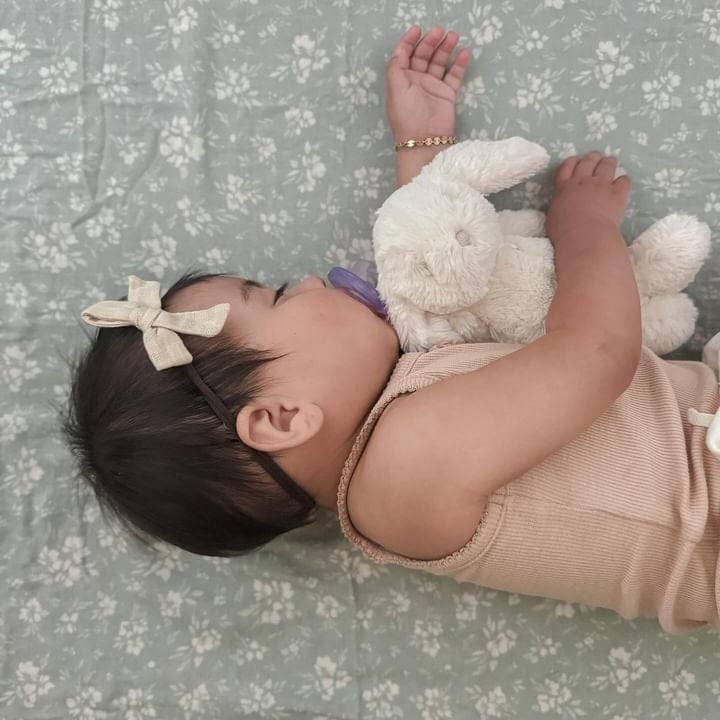 Ellie and Layne - Wholesale Cot/Crib Sheets - Daphne Icy Blue Floral Muslin Crib Sheet5