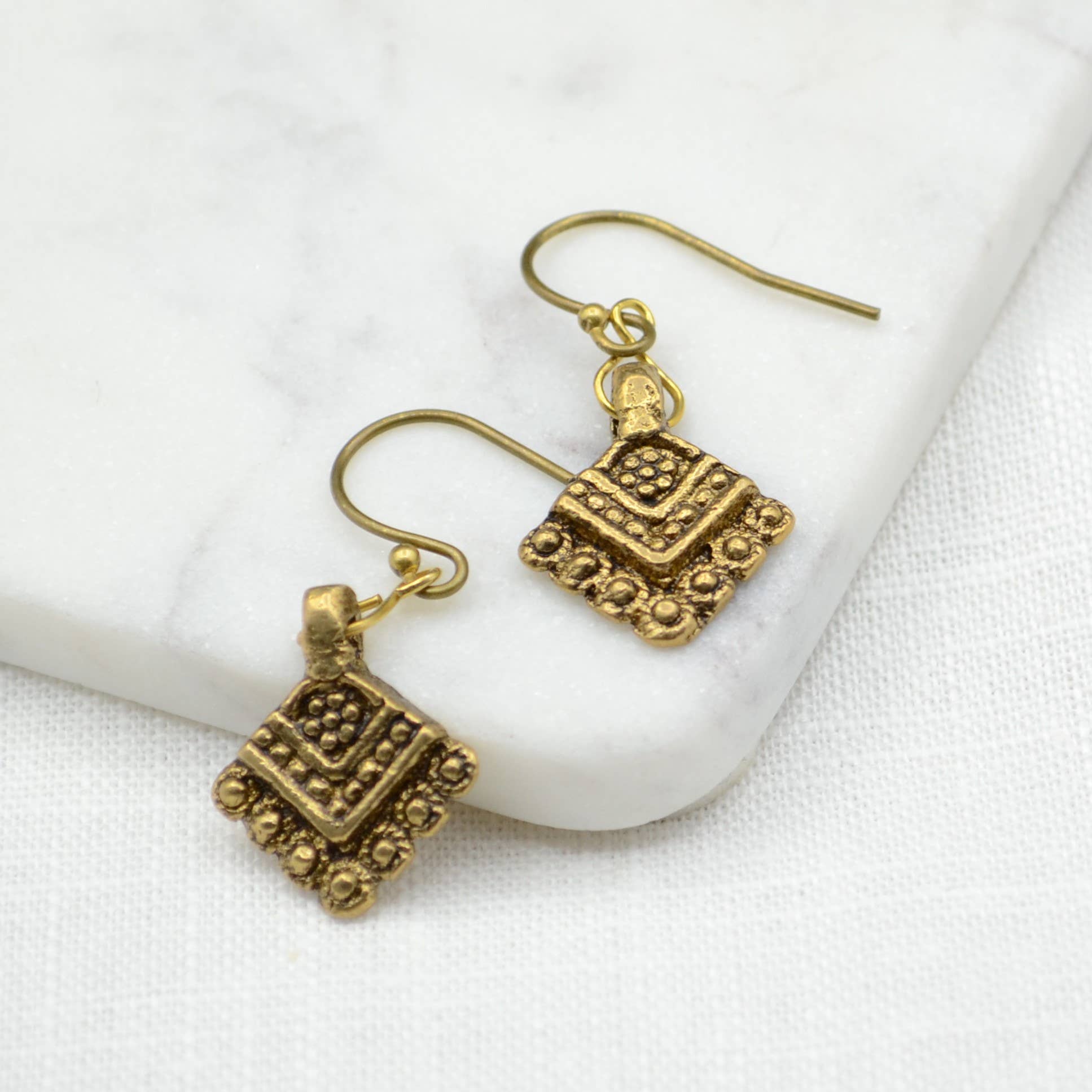 Didi Bahini Fair Trade - Wholesale Dangle Earrings - Jangmu Flower Earrings