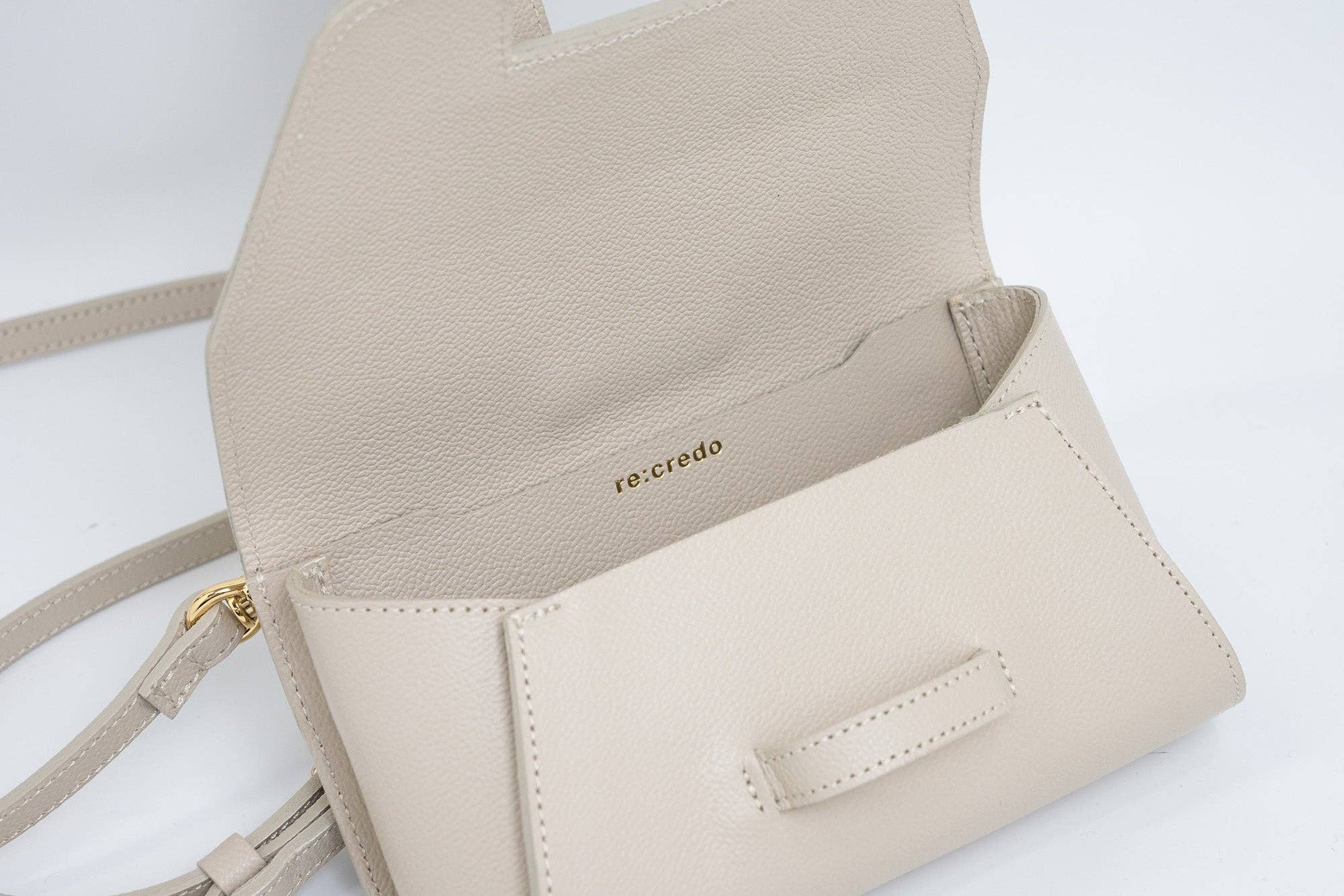 Unofuku - Wholesale Shoulder Bag - Women's - re:credo Noemi  4-Way Shoulder Bag (Beige)3