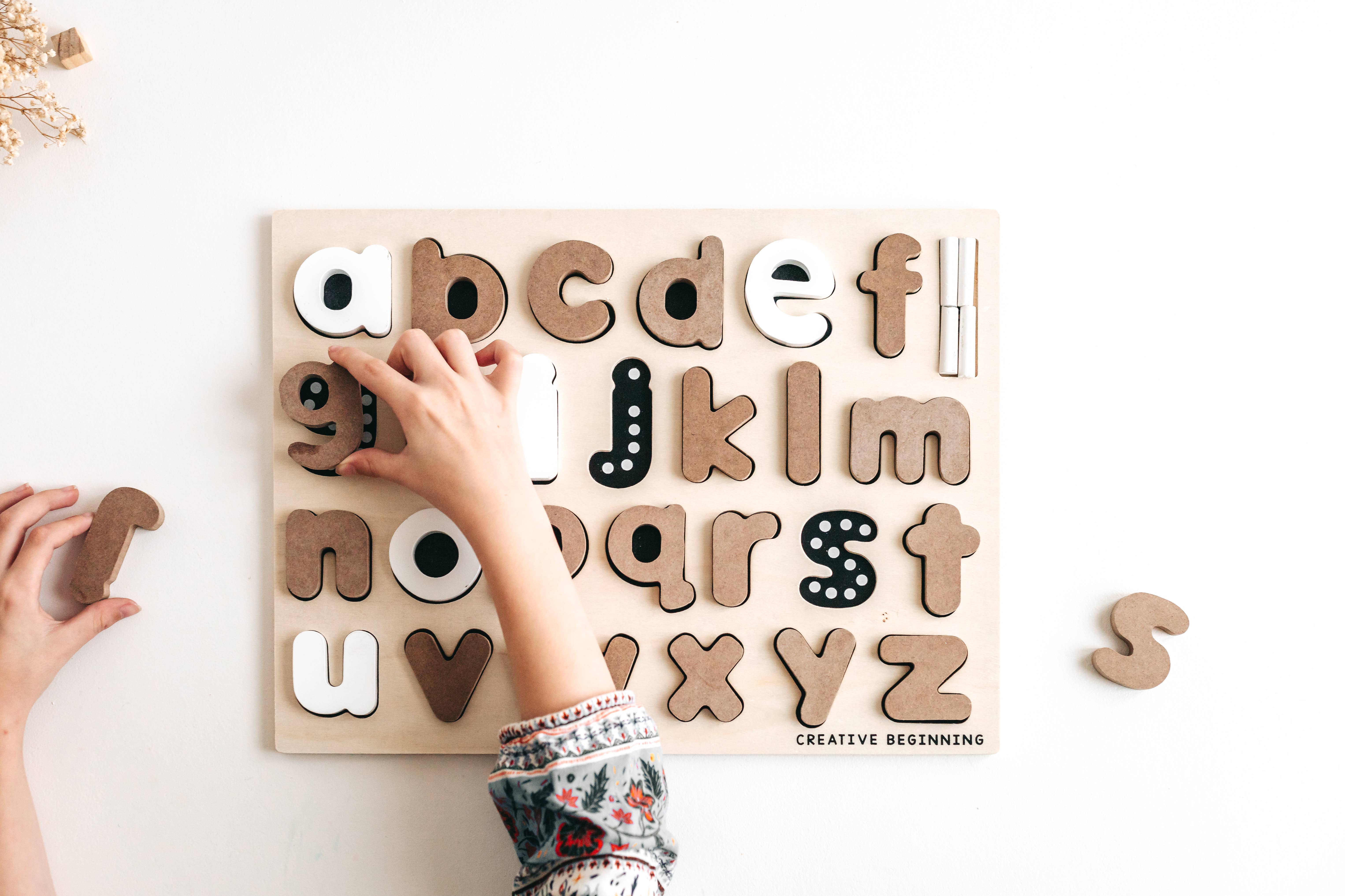 Creative Beginning - Wholesale Puzzle - Kids - Lowercase Alphabet Chalkboard Based Puzzle3
