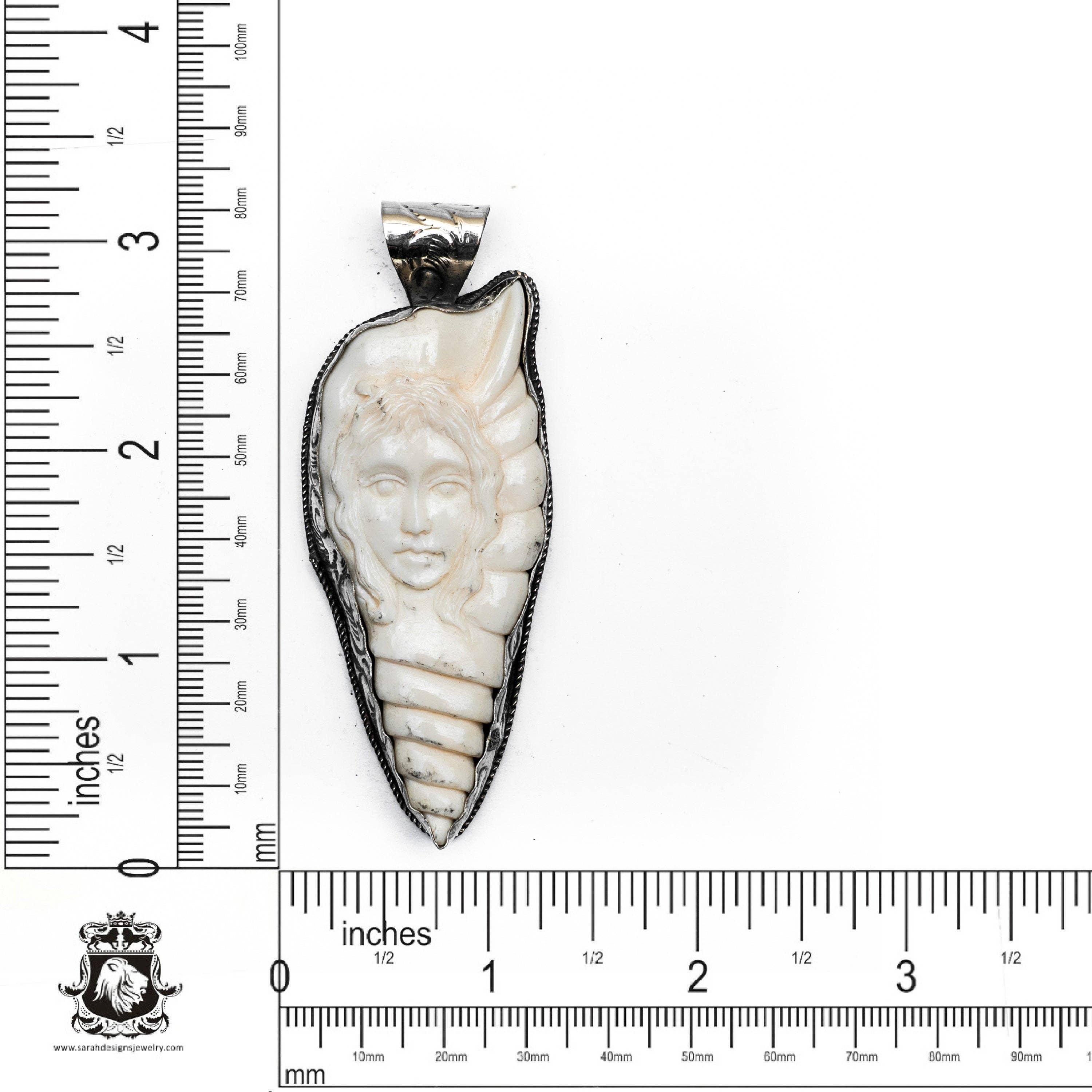 SARAH DESIGNS JEWELRY - Venta al por mayor Collares con colgantes/abalorios - Colgante y cadena de plata tallada en forma de concha victoriana con forma de mujer N3543