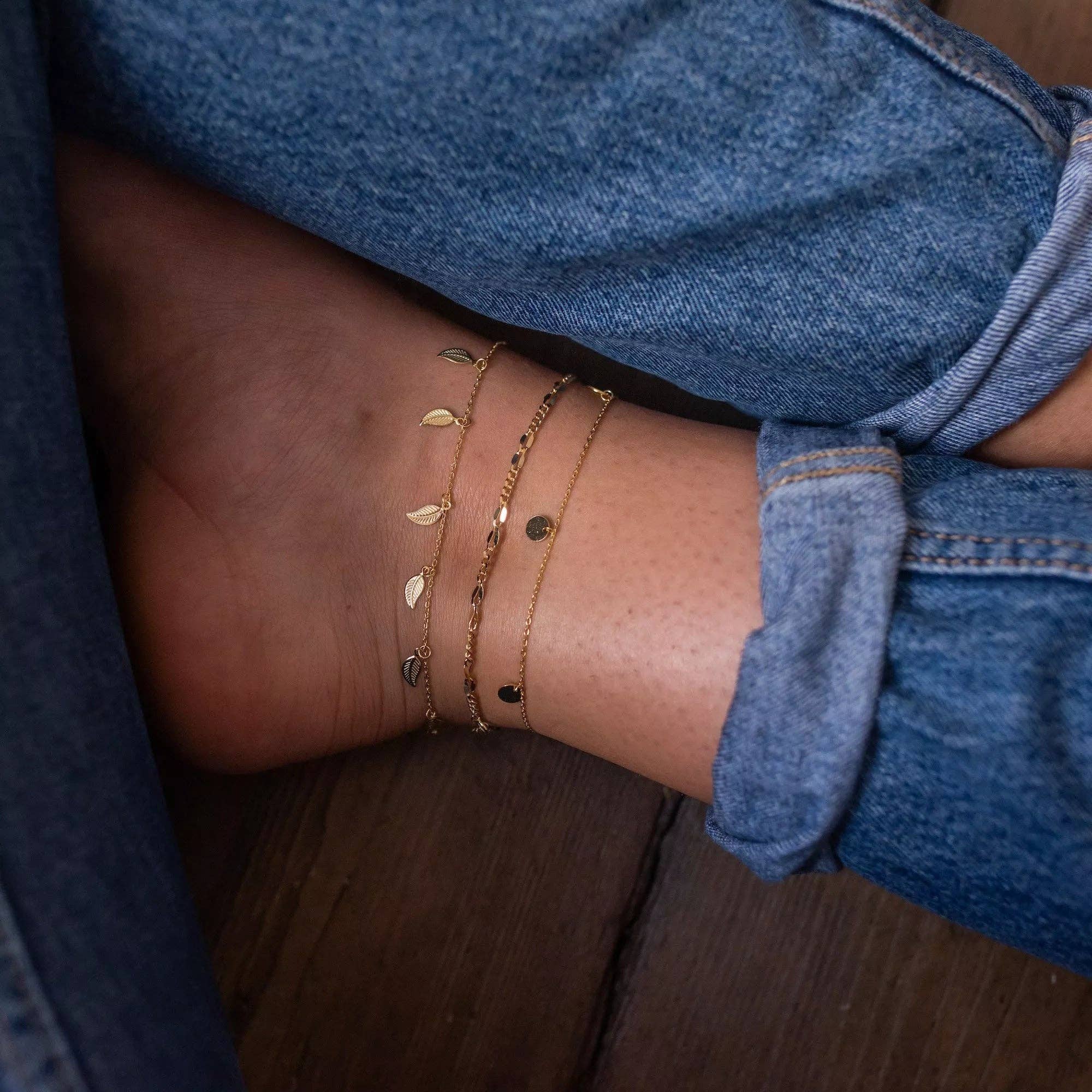 Delicate 14k Gold Leaf Anklet for wholesale on Faire1