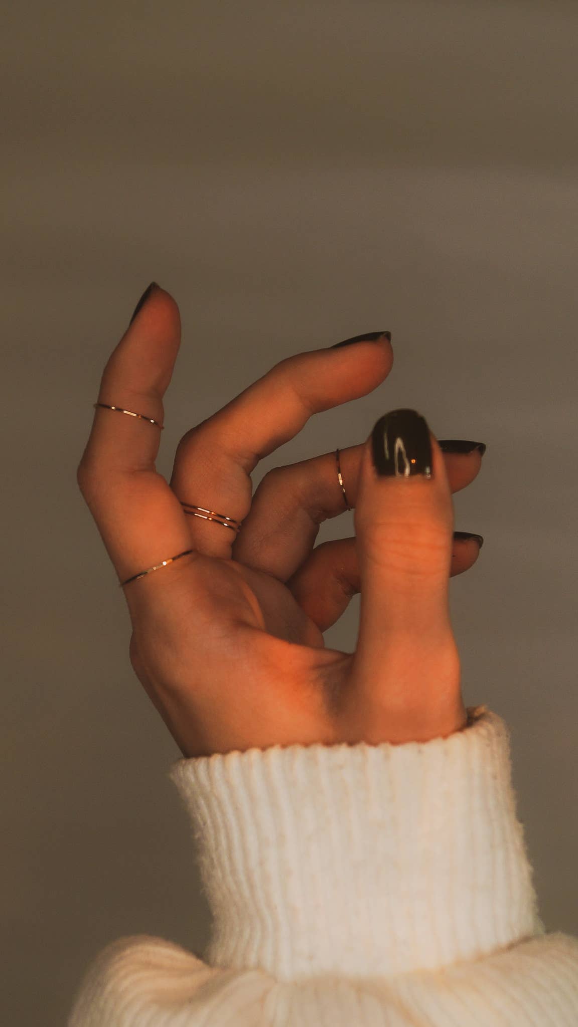 Hannah Naomi - Vendita all'ingrosso Anello midi/a fascia - Anello impilabile ultra sottile, con riempimento in oro 14 carati.20