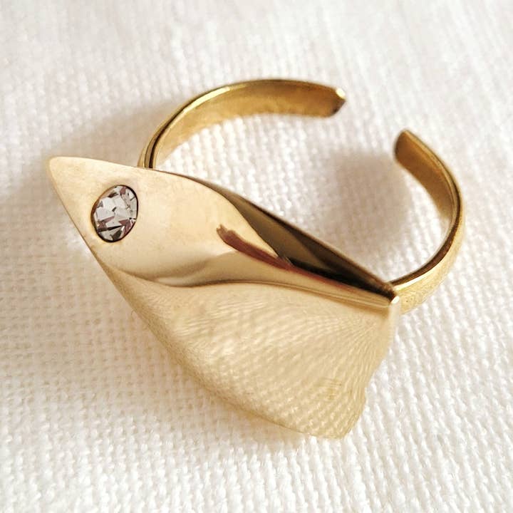 Brass one way adjustable ring for wholesale by Bisjoux