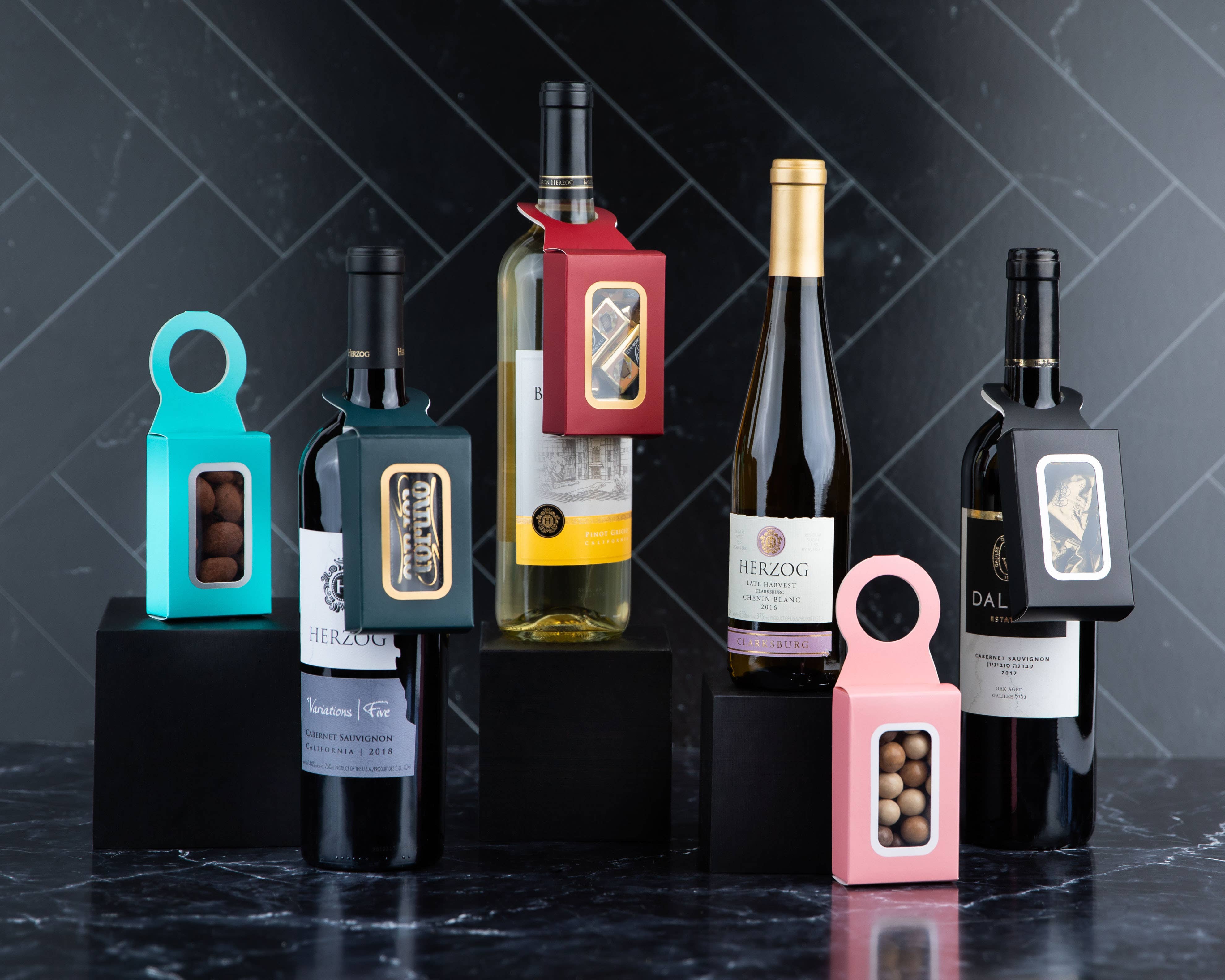 Hammont - Wholesale Wine Gift Bag - Wine Bottle Hanger Window Box for Wine Accessories (12 Pack)1