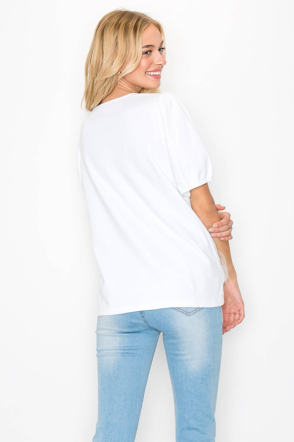 Joh Apparel – Großhandel Bluse – Damen – Reya-Top mit vorderem strukturiertem Spitzen-Mesh5