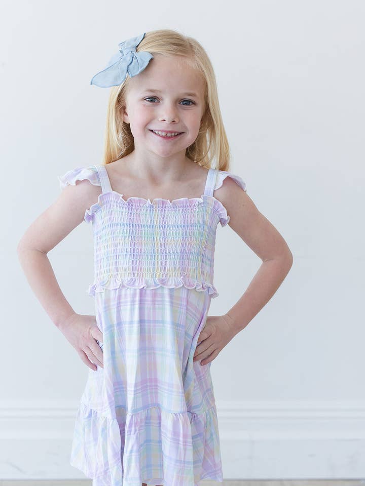 Pastell-Prep – gesmoktes Kleid für den Großhandel von Blush Lotus