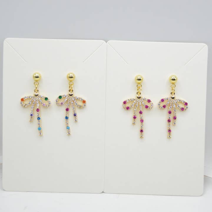 Boucles d'oreilles nœud coquette en strass, or, simples, tendance pour la vente par The Adorned Fox