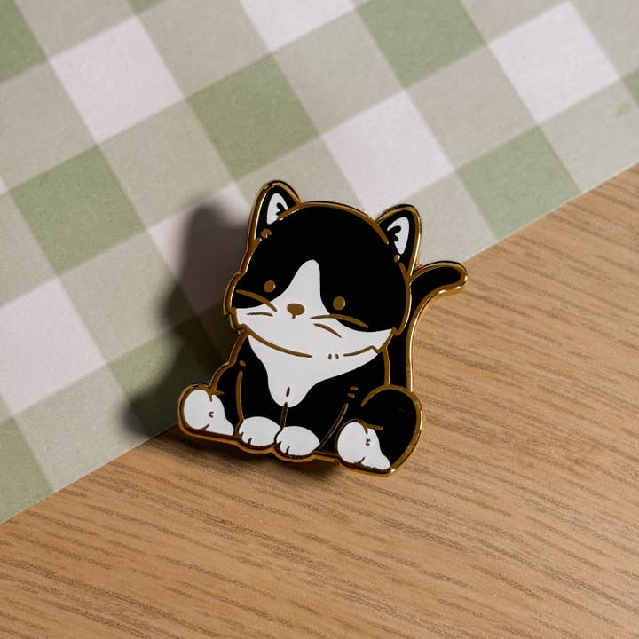 izzoo – wholesale Lapel pin/button – Tuxedo Cat Enamel Pin4