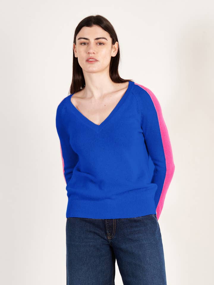 Petrol blue/Indian pink cashmere V-neck sweater for women - RIA 1 for wholesale by STUDIO CASHMERE8