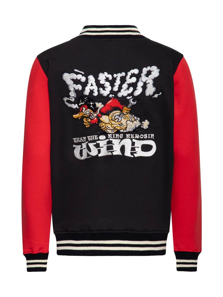 Blusão universitário "Faster Than The Wind" em preto por atacado de KING KEROSIN