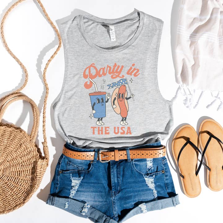 Débardeur rétro Bella en toile Muscle Party in the USA pour la vente par Trendznmore - Modern Graphic Apparel