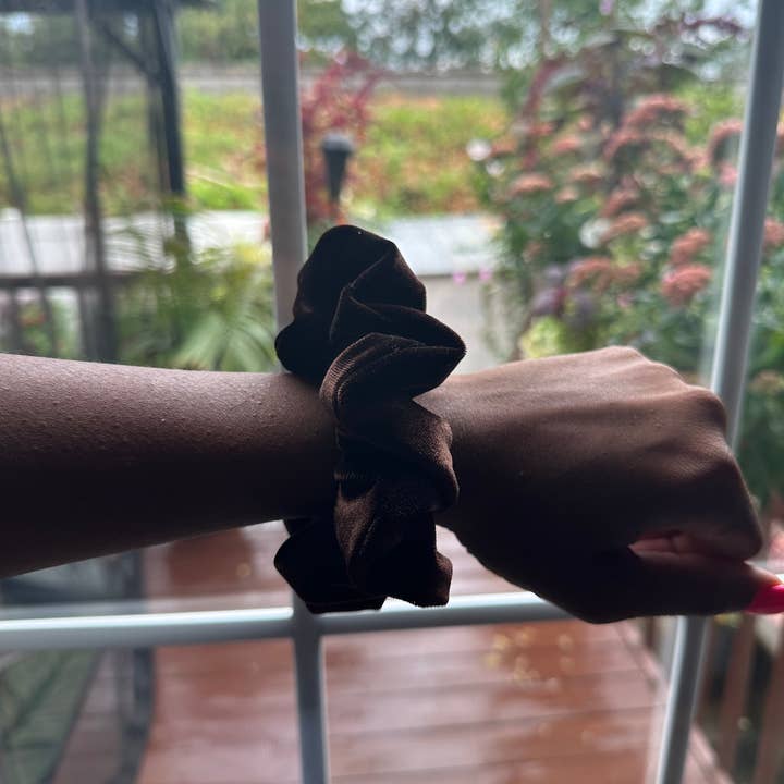 Stiched by Lexi - Wholesale Scrunchie - Women’s - Velvet Scrunchies