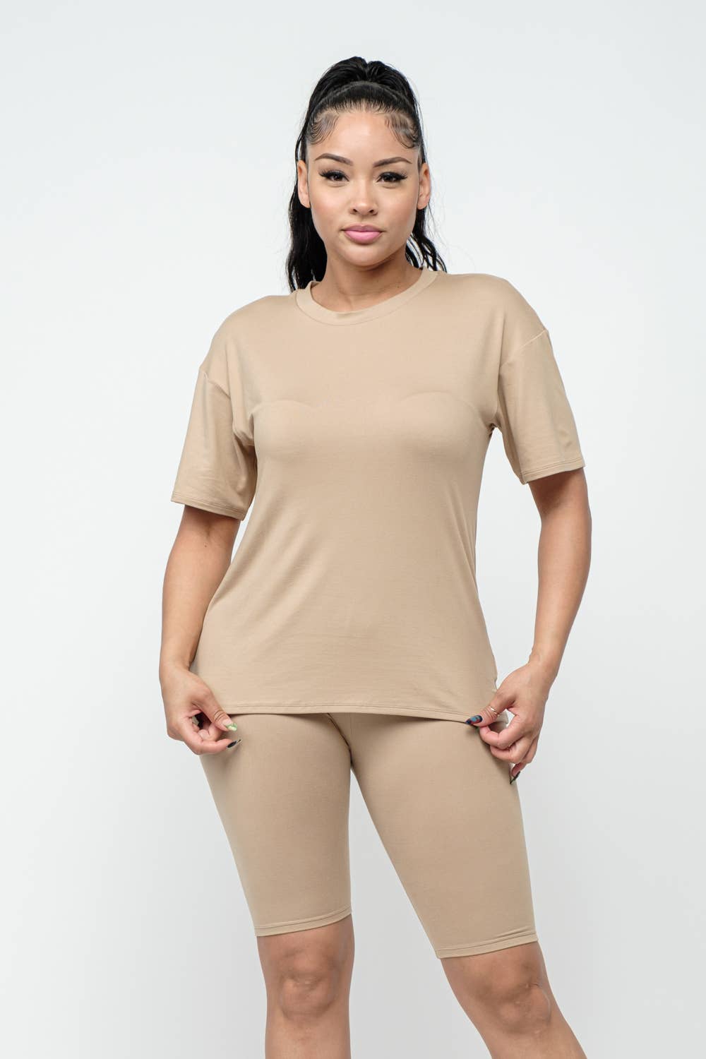 Julia by LoveJ - Vendita all'ingrosso Completo loungewear - Donna - Set di pantaloncini da bici con scollo tondo spazzolato12