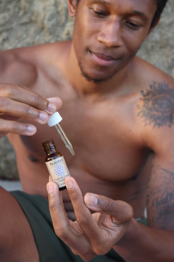 PAAVANI Ayurveda - Wholesale Facial Care Set/Kit - Radiant Skincare Ritual Kit – Rose Quartz Facial Massage Set10