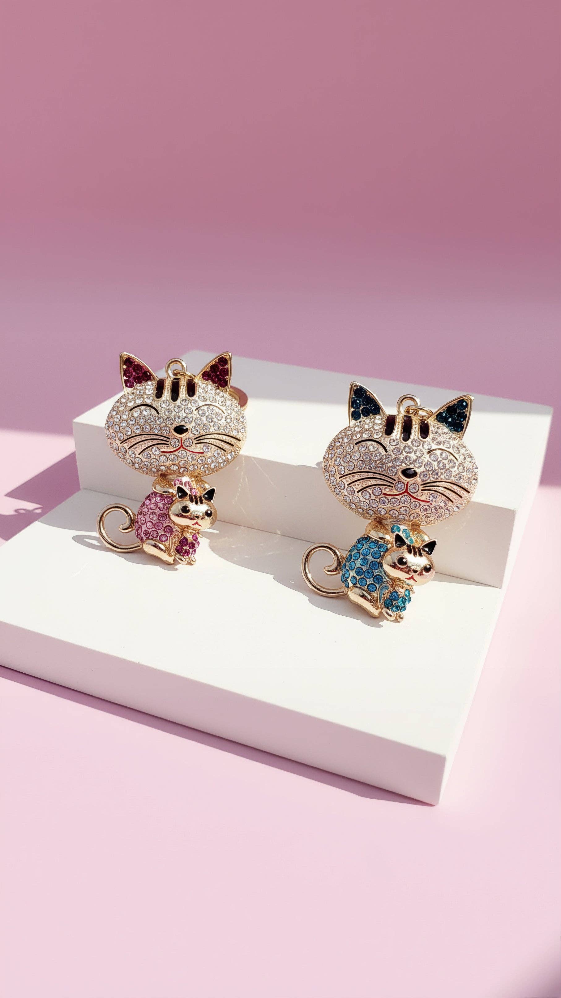 Arya Jewellery Wholesale - Wholesale Keychain - Women's - Cat & Kitten Crystal Key Ring & Bag Charm2