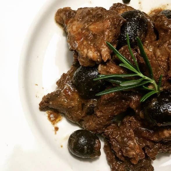 Toscana in Tavola - Wholesale Sauce - Wild Boar Stew with Olives 250g1