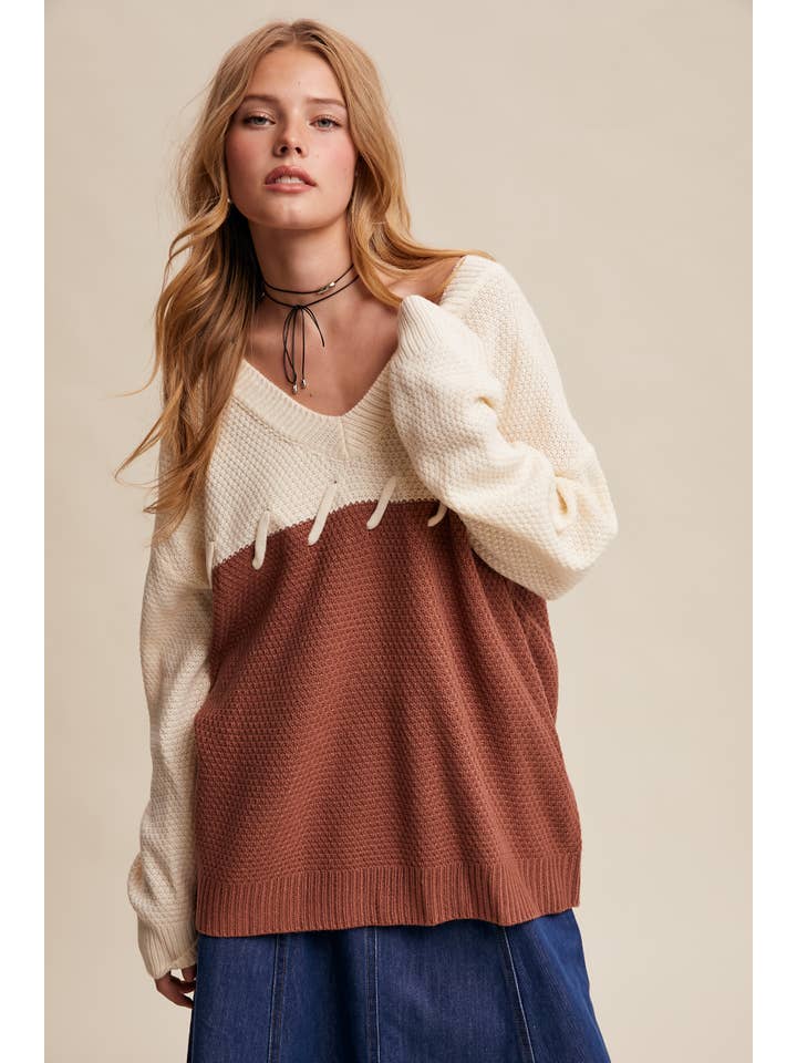 Listicle - Wholesale Knitted jumper – Women′s - Two-Tone Lace-Up Detail Sweater LSW087927