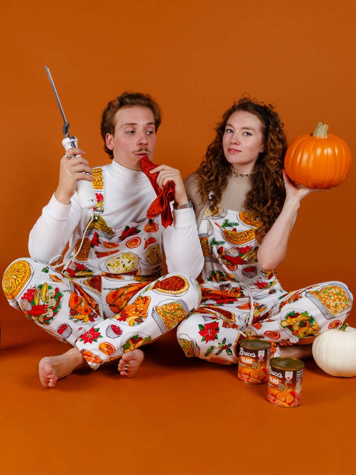 Shinesty, Inc - Wholesale Pyjamaset - Dames - The Spread | Dames Witte Thanksgiving Pajamaralls®6