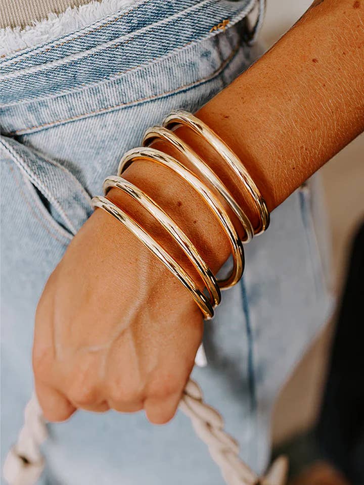 Pulseira de Camadas Múltiplas Dourada por atacado de Threaded Pear