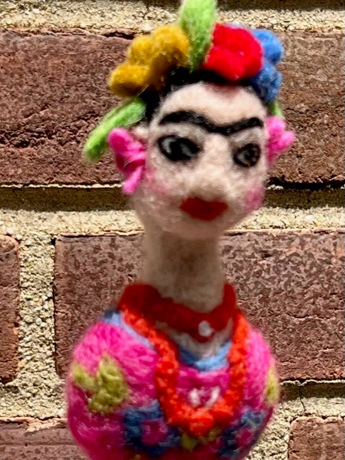 4" Frida ornament (new) for wholesale by Giftsland