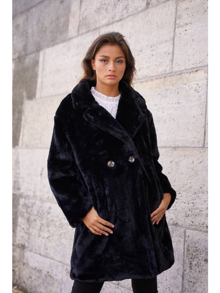 CHOKLATE PARIS - Wholesale Fur/Faux Fur Coat - Women's - Oversized faux fur coat - Y138