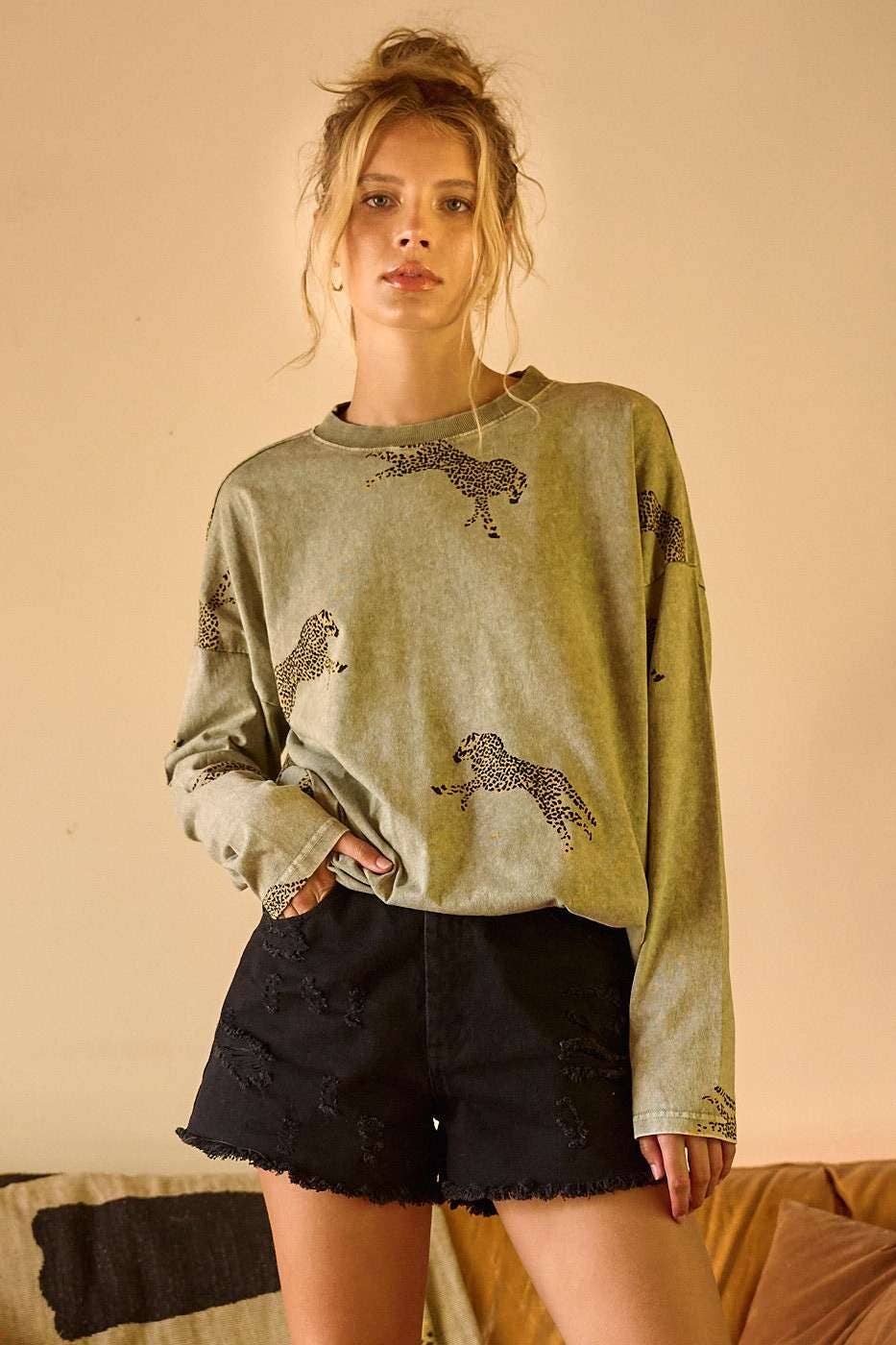 mittoshop - Wholesale Knit Top - Women's - MINERAL WASH CHEETAH PRINT LONG SLEEVE TOP2