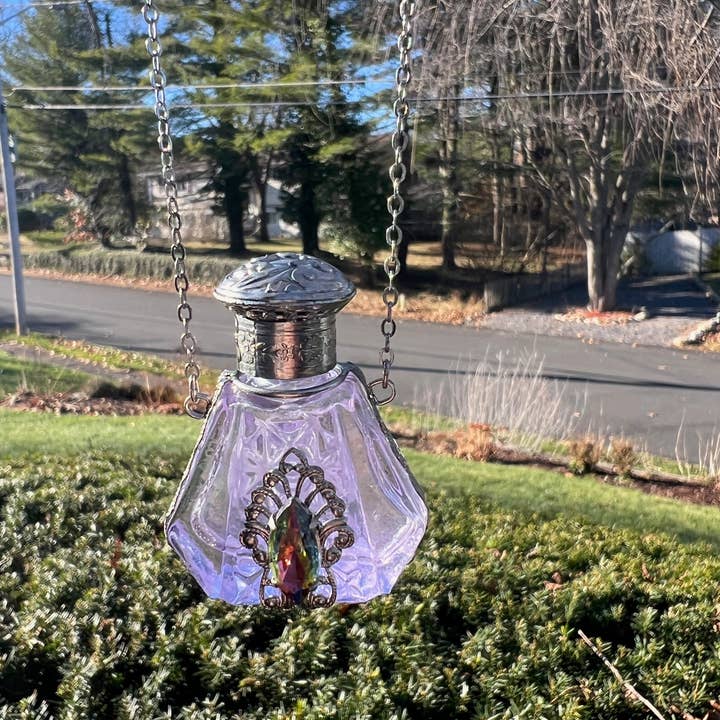 GSZ corporation DBA Gabriella's Gifts - Wholesale Atomizer Bottle - PURPLE/Decorative Jeweled Glass Perfume Bottle Necklace1