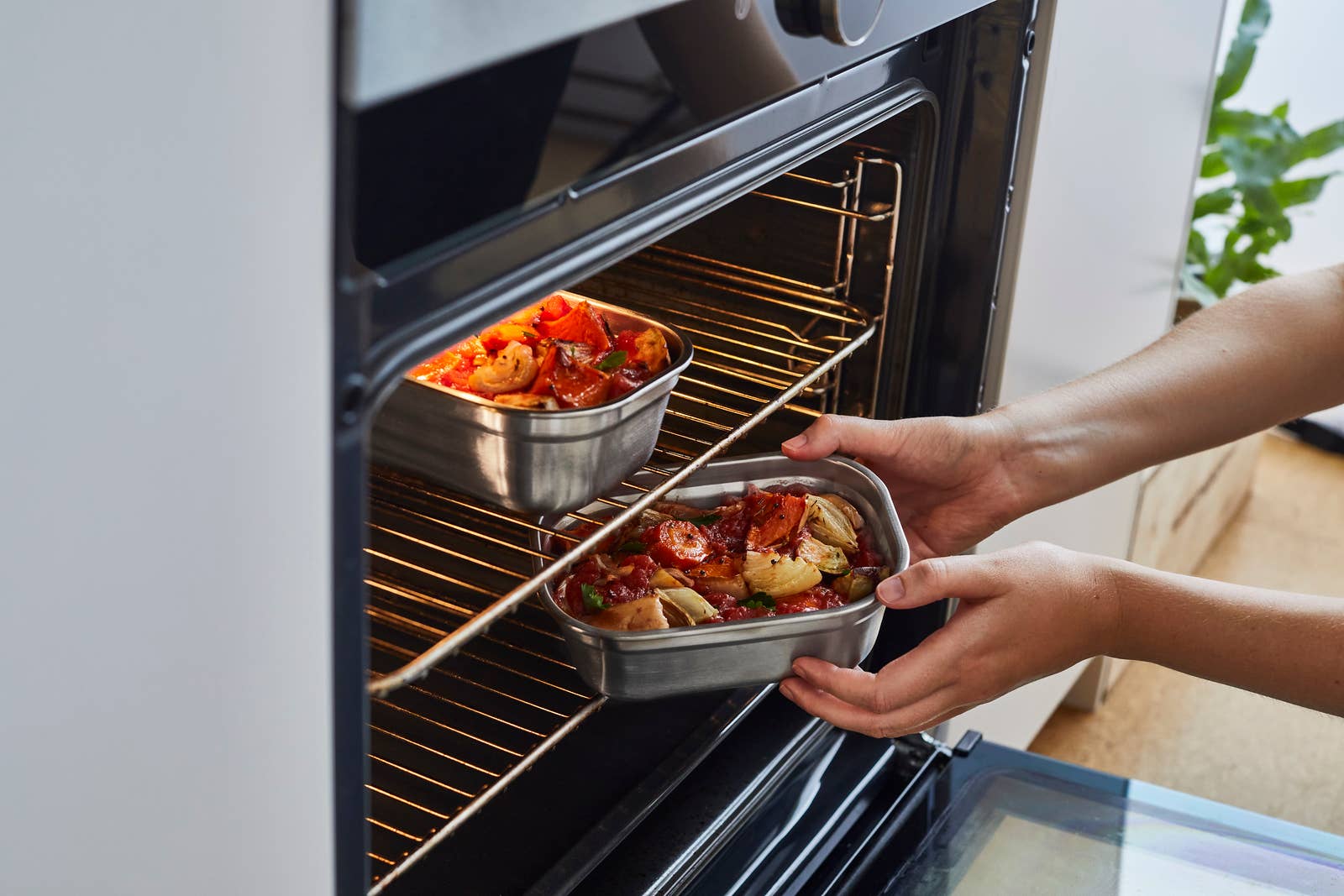 Black+Blum - Wholesale Lunch Bag/Box - Lunch Box - Microwave-Safe Leak Proof Stainless Steel Box10