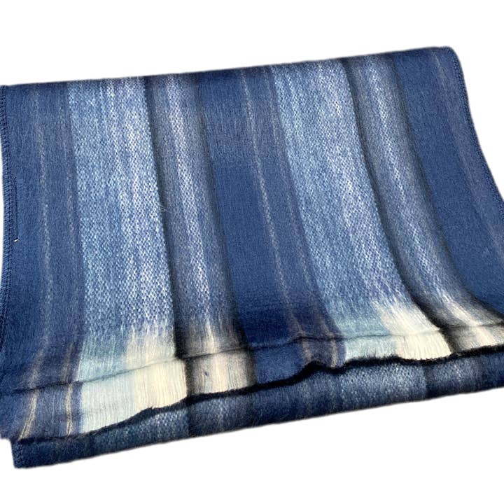 Luna Sjaal - Ultra Zachte Alpacamix - blauw voor wholesale door Little Amigos South America