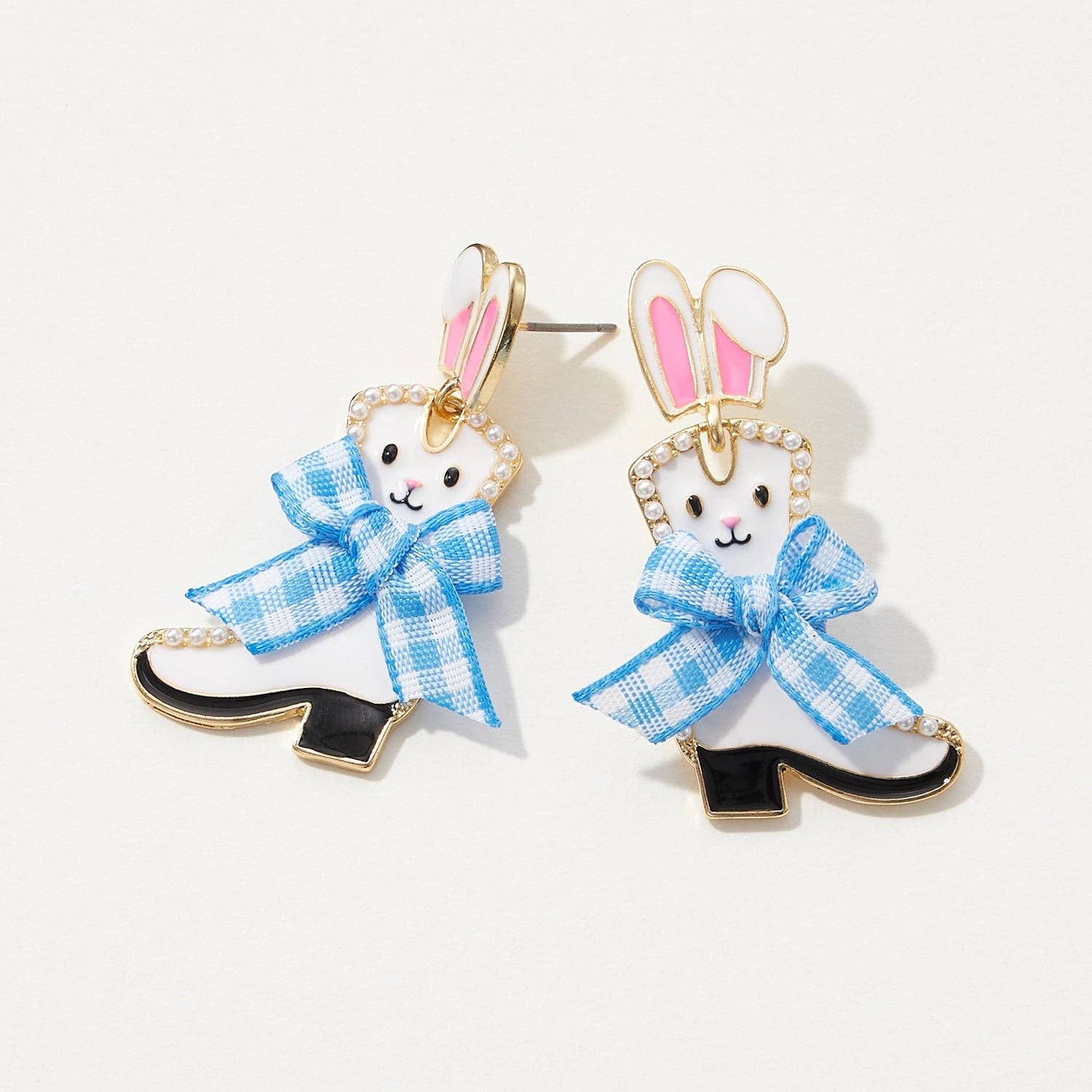 Lilla Haven - Vente Boucles d'oreilles pendantes - Boucles d'oreilles en forme de lapin de Pâques en émail0