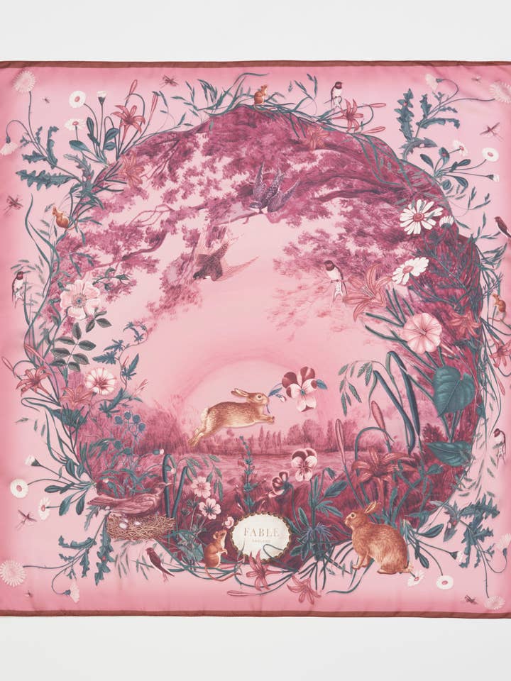 Rennende Konijn Bourgondiƫ Verhalende Vierkante Sjaal voor wholesale door Fable England