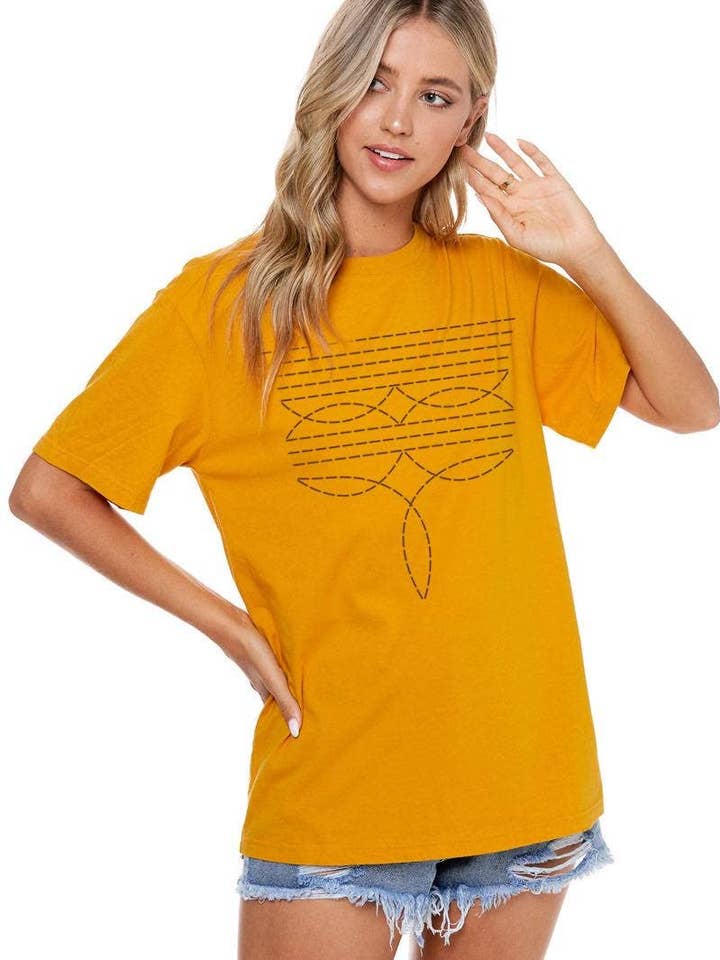 Haut à col rond avec graphique de couture de bout de bottes de cowboy pour la vente par Foryeri