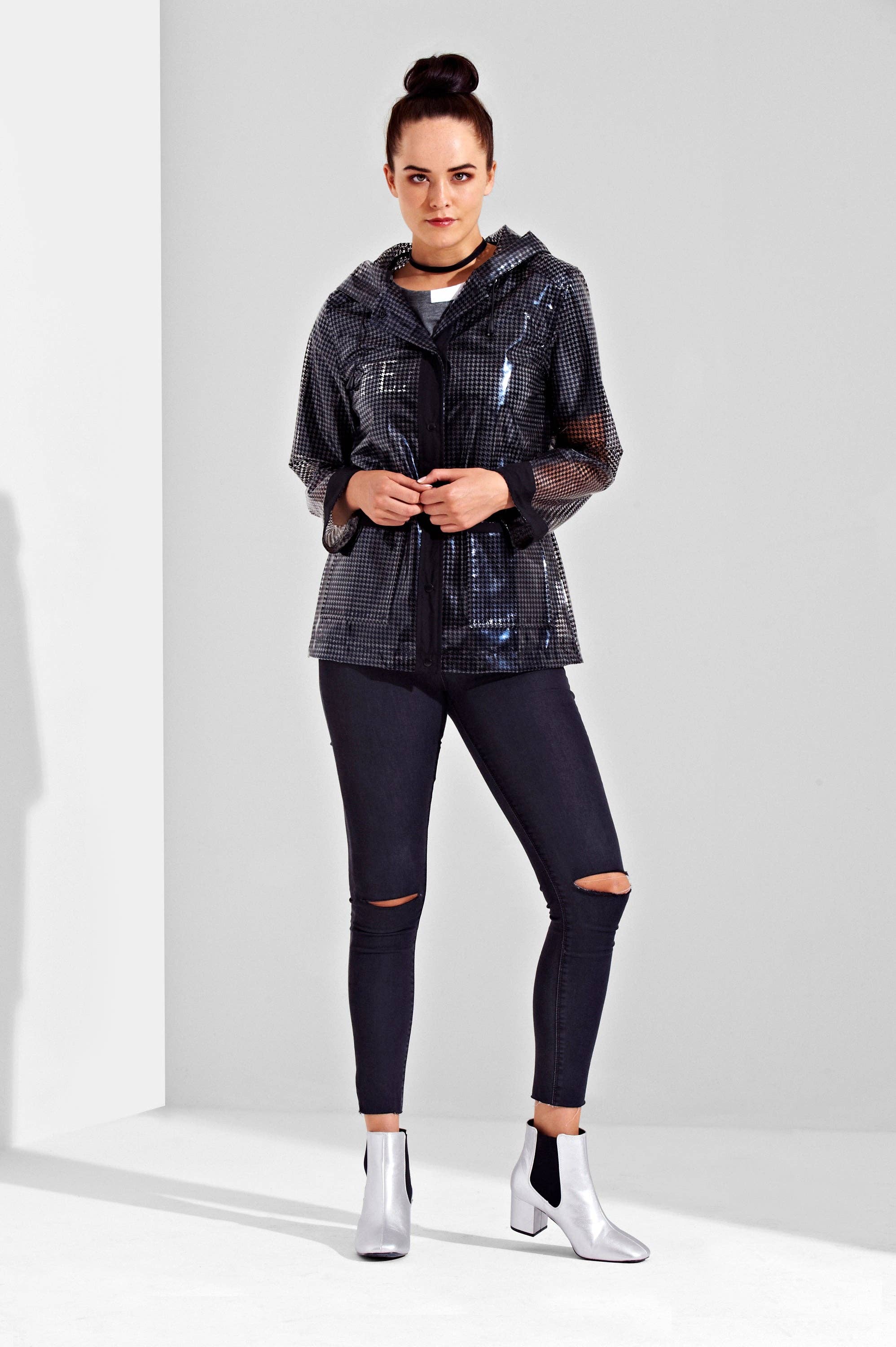 Urban Bliss – wholesale Raincoat – Women's – Houndstooth Rain Mac2