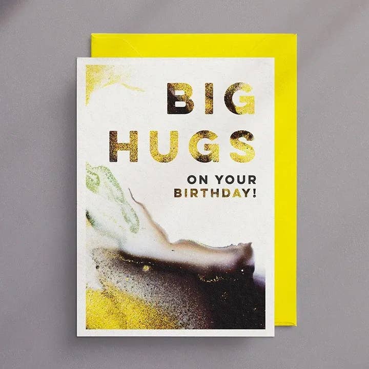 Wendy Bell Designs - Wholesale Verjaardagskaartje - Dikke knuffels op je verjaardag - wenskaart0