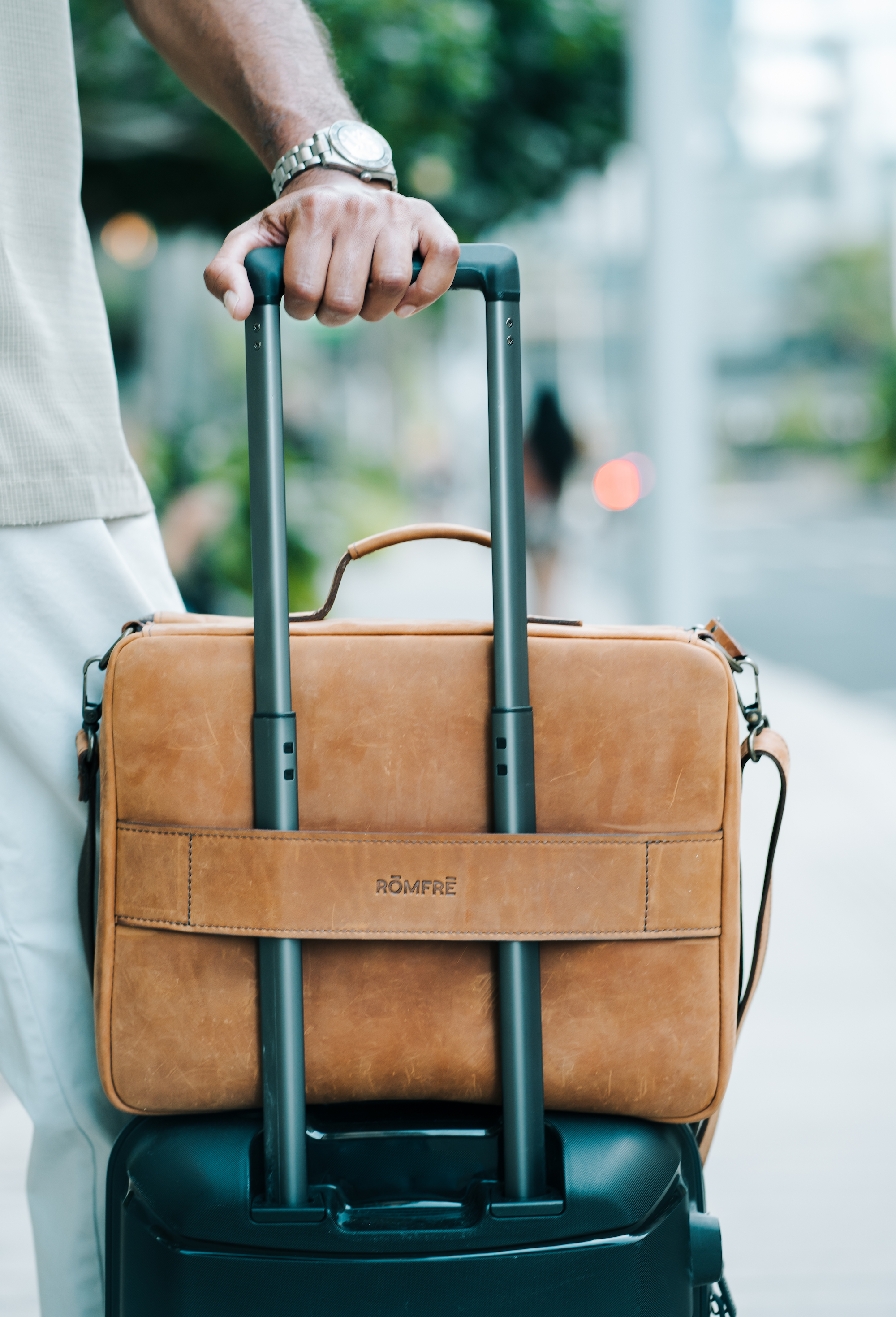 Rōmfrē Travel Co. – Großhandel Weekender-Tasche – Herren – CPAP-Reisetasche aus Leder10