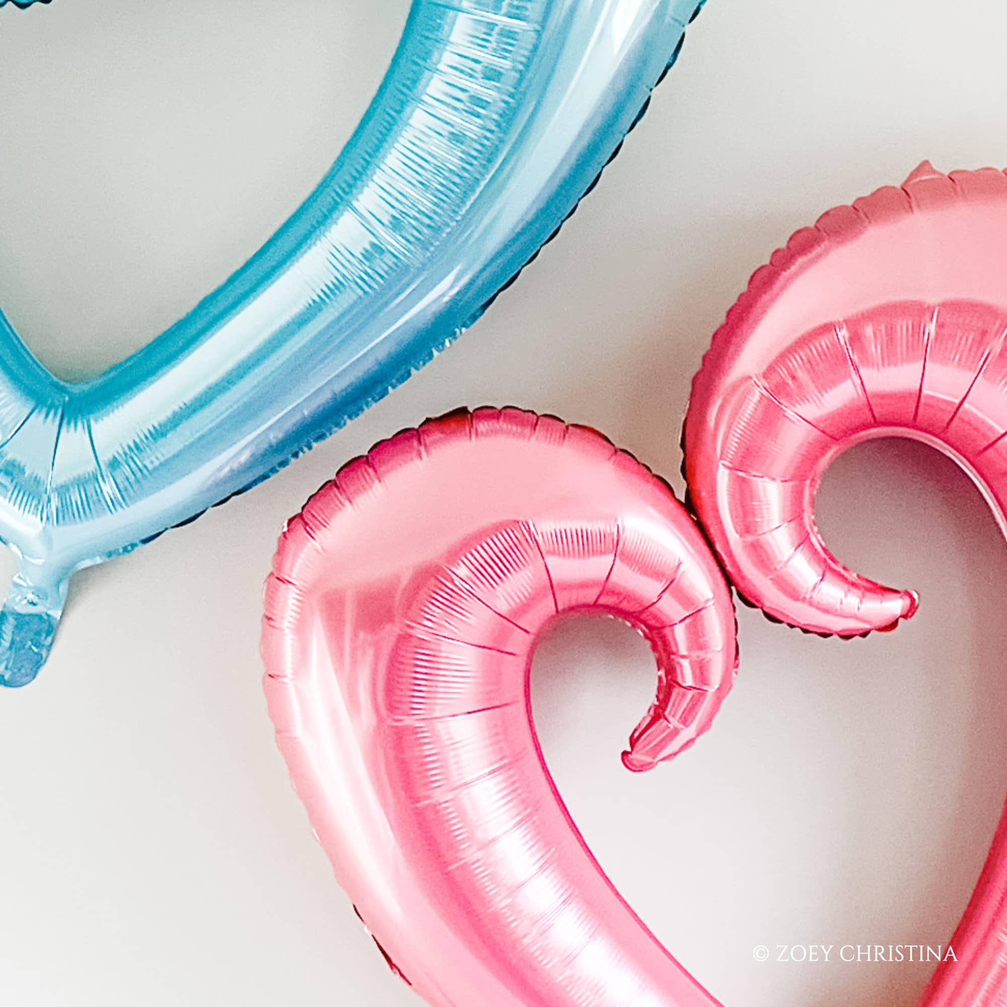 Zoey Christina - Wholesale Balloon - Jumbo Open Heart Shaped Balloon2