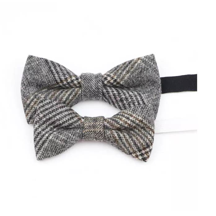 Gray Plaid Wool Bow Tie for wholesale by Tie Mood