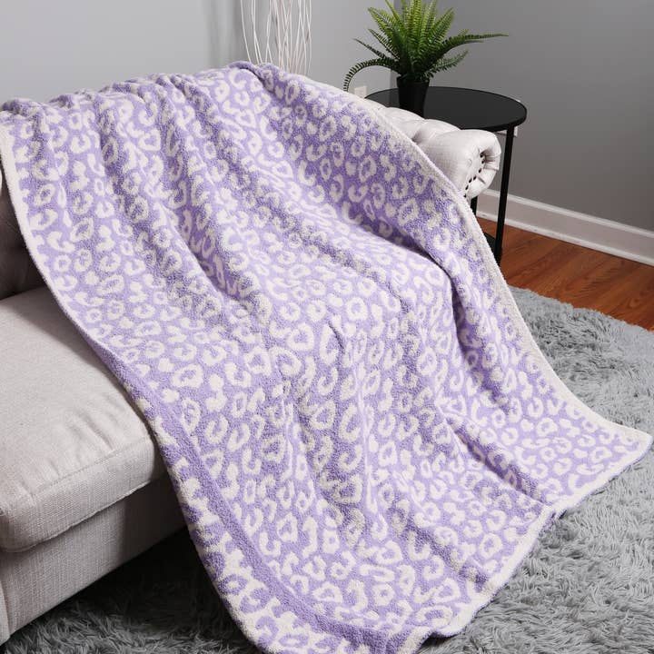 Queens Designs - Wholesale Throw Blanket - Leopard Print Blankets2