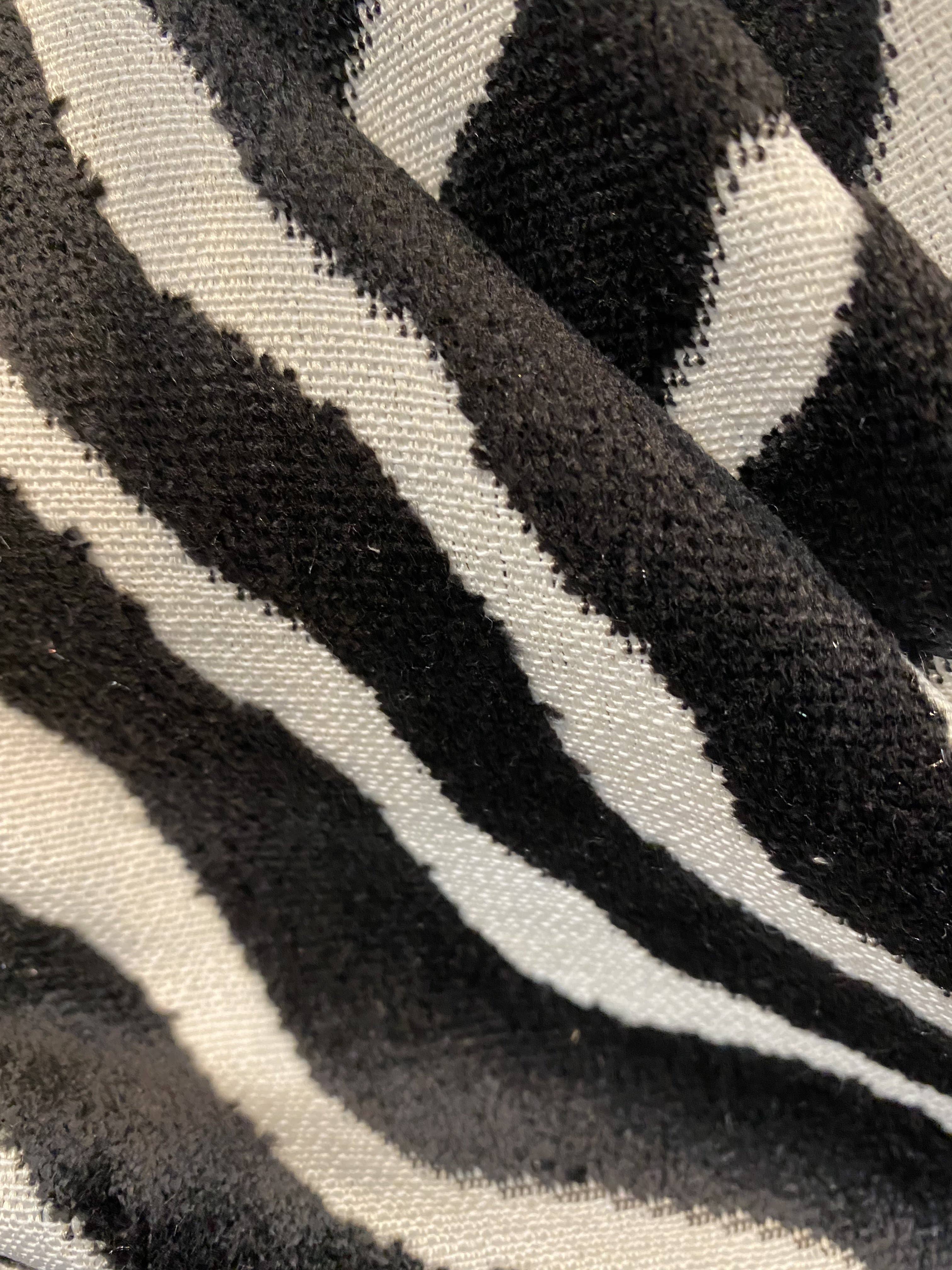 Fancy Styles Fabric – wholesale Fabric – NEW Baroness Myrtle Novelty Upholstery White and Black Zebra Yarn Dye Chenille Made in Italy3
