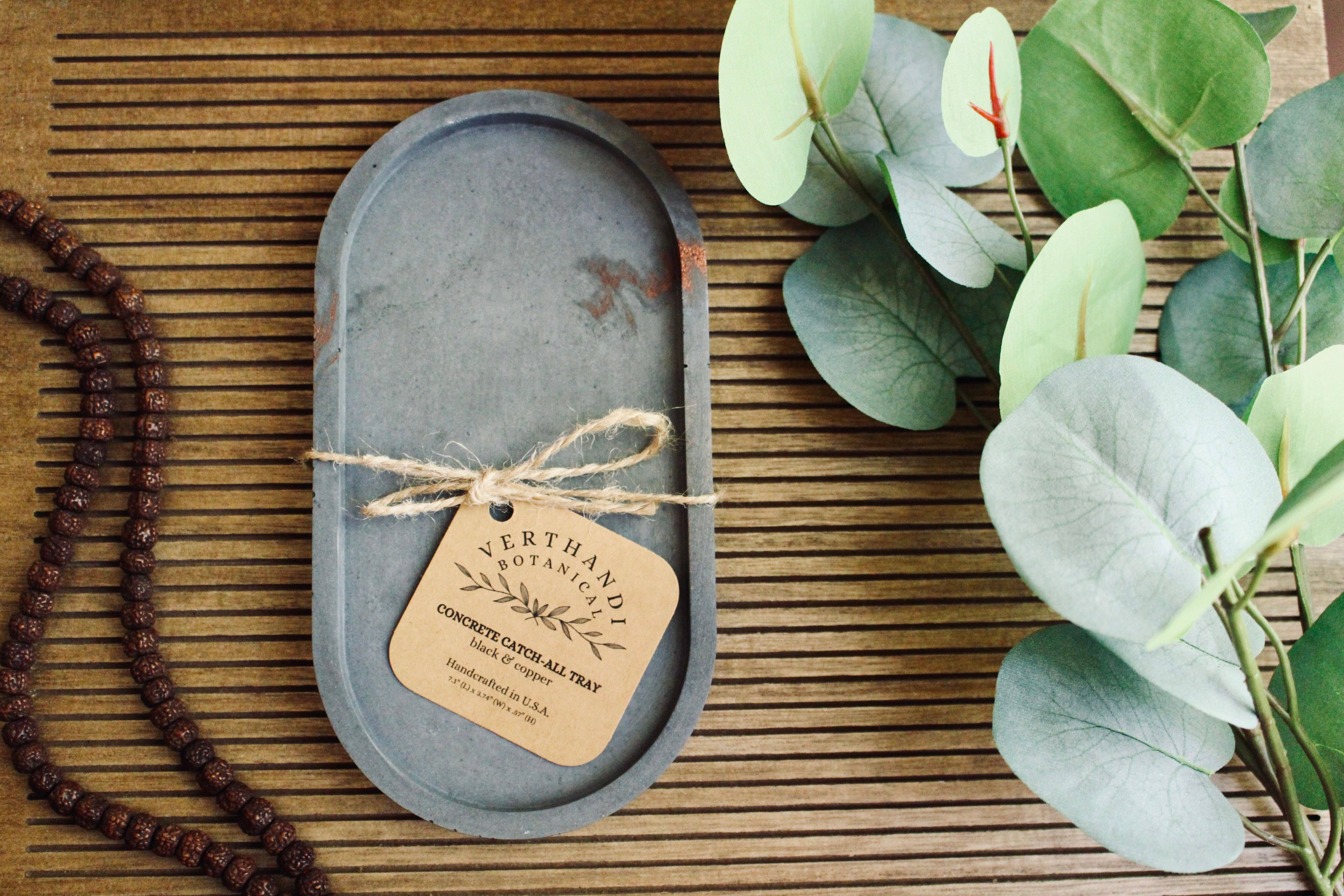 Verthandi Botanical - Wholesale Decorative Tray - CONCRETE OVAL TRAY10