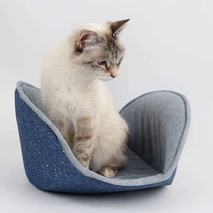 The Cat Ball - Wholesale Pet Bed - Cat/Dog - Jumbo Cat Canoe Bed - Taco-Shaped Nest for Cats and Dogs18