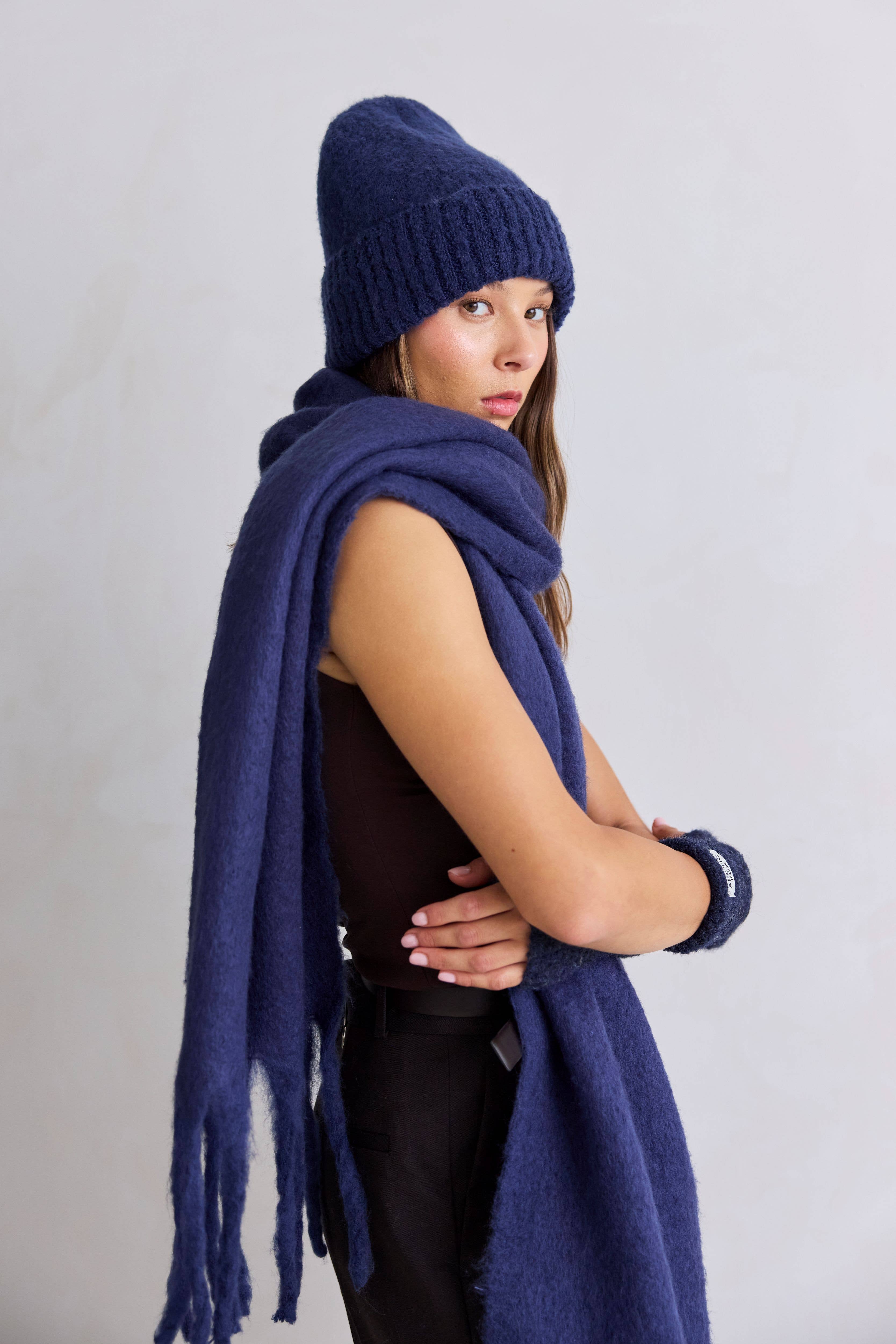 Arctic Fox & Co. - North America - Vente Bonnet – femme - Le Bonnet Reykjavik - Bleu Nuit - FW250