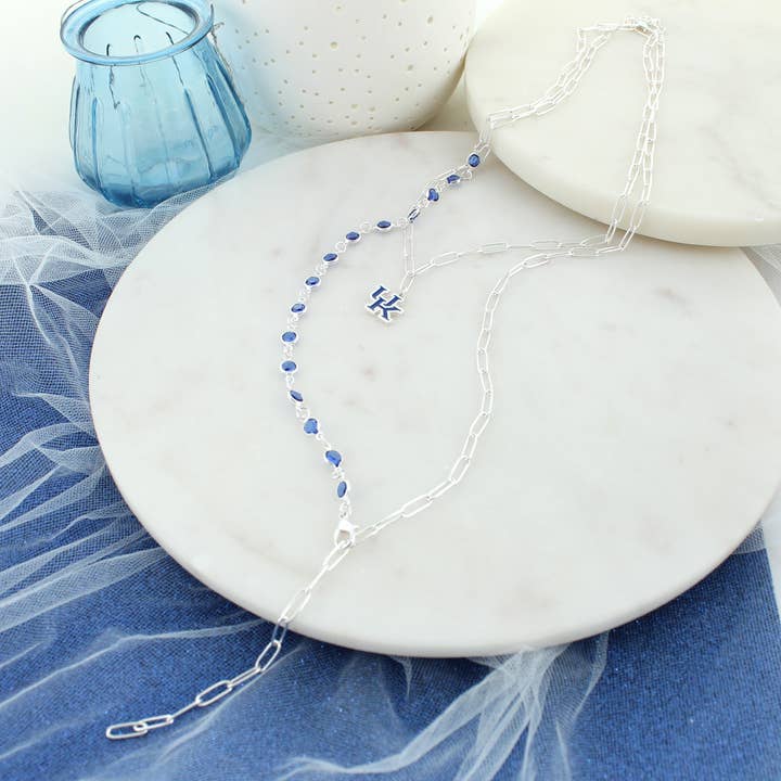 Set di collana con catena a graffetta Kentucky da 18 - 32 «e logo smaltato per la vendita all'ingrosso da parte di Seasons Jewelry